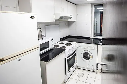 دبي Premiere Hotel Apartments 2*,